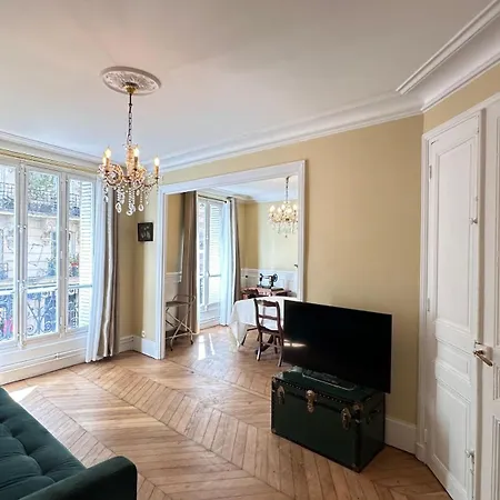 Maison Des Artistes Apartment *